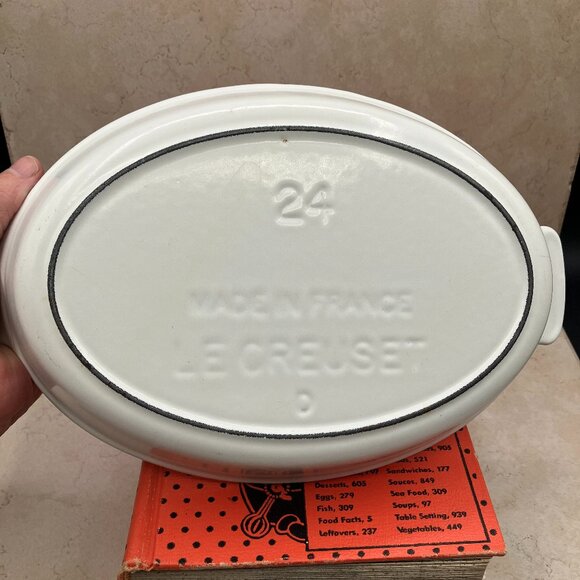 Vintage 1960's Le Creuset #24 Cream Cast Iron Au Gratin Casserole Dish France - Picture 8 of 9